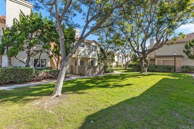 $510,000 | 1050 La Tortuga Drive, Unit 5, Vista, CA 92081