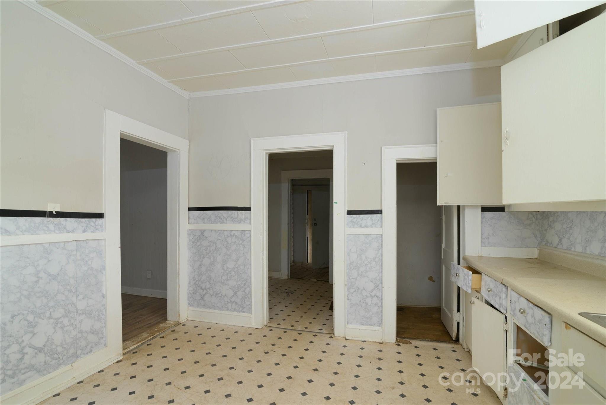 802 South Hoskins Road Charlotte, NC 28208 - Photo 10 of 15 a bathroom with a sink and a mirror