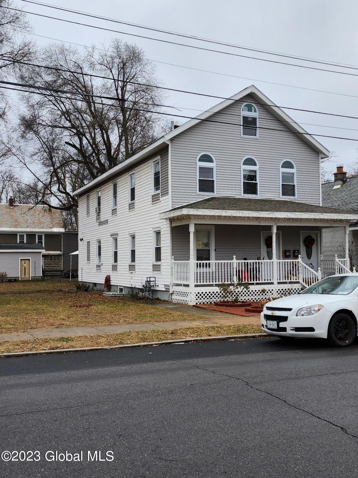 2706 Turner Avenue, Unit 2 Schenectady, NY 12306 - Photo 2 of 4 2706 Turner Ave - Front Left