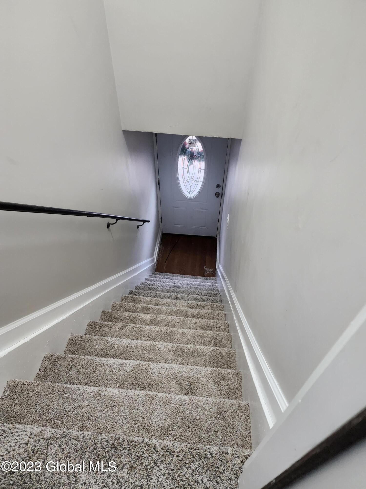 2706 Turner Avenue, Unit 2 Schenectady, NY 12306 - Photo 3 of 4 2706 Turner Ave - Entry
