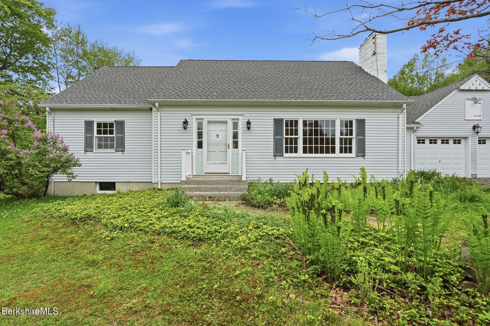 98 N Road Monroe, MA 01247 - Photo 6 of 32 98_N_Rd_Monroe_MA_01350_USA_-_Kolleen_Sc