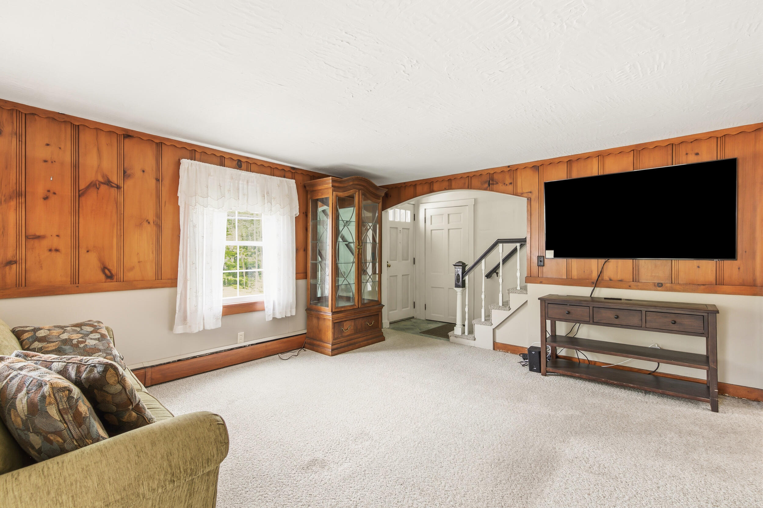 69 Railroad Avenue Springvale, ME 04083 - Photo 6 of 48