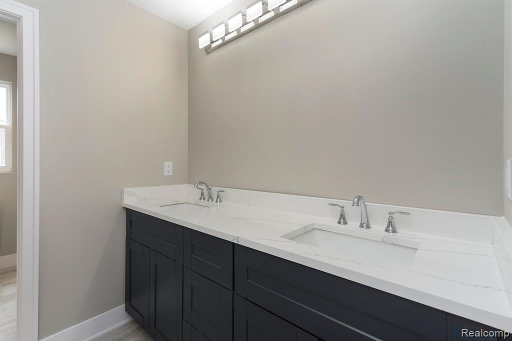 1439 Merry Road Waterford, MI 48328 - Photo 34 of 44 Gallery Image 34