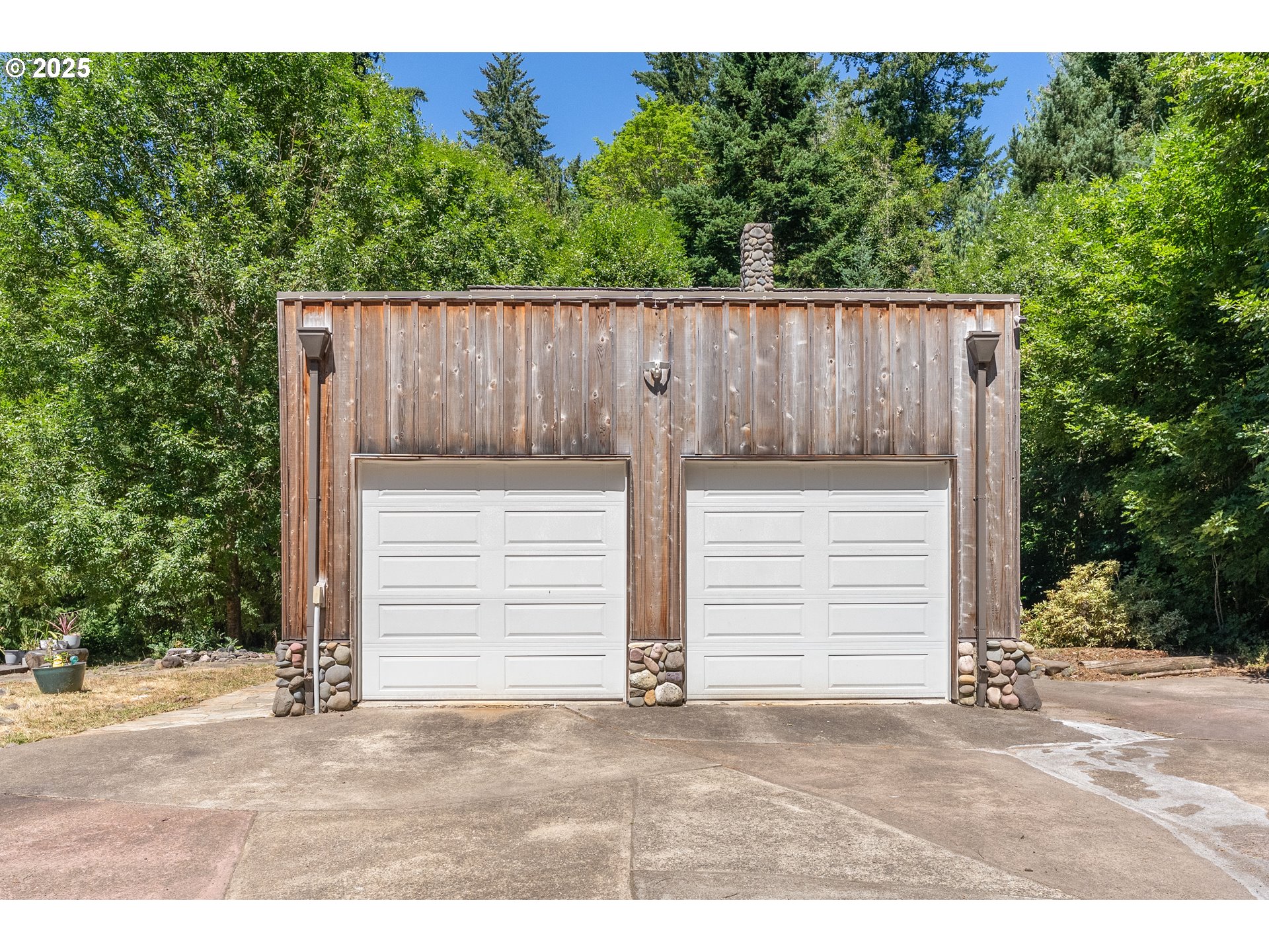 12511 Southwest Bell Road Wilsonville, OR 97070 - Photo 27 of 39 Driveway