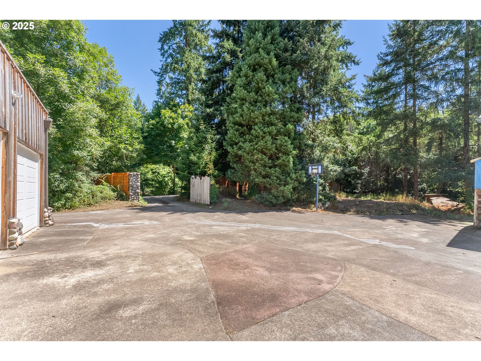 12511 Southwest Bell Road Wilsonville, OR 97070 - Photo 34 of 39 Deck