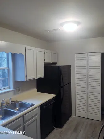 $1,800 | 116 Tamara Lane, Unit A, Port Royal, SC 29935