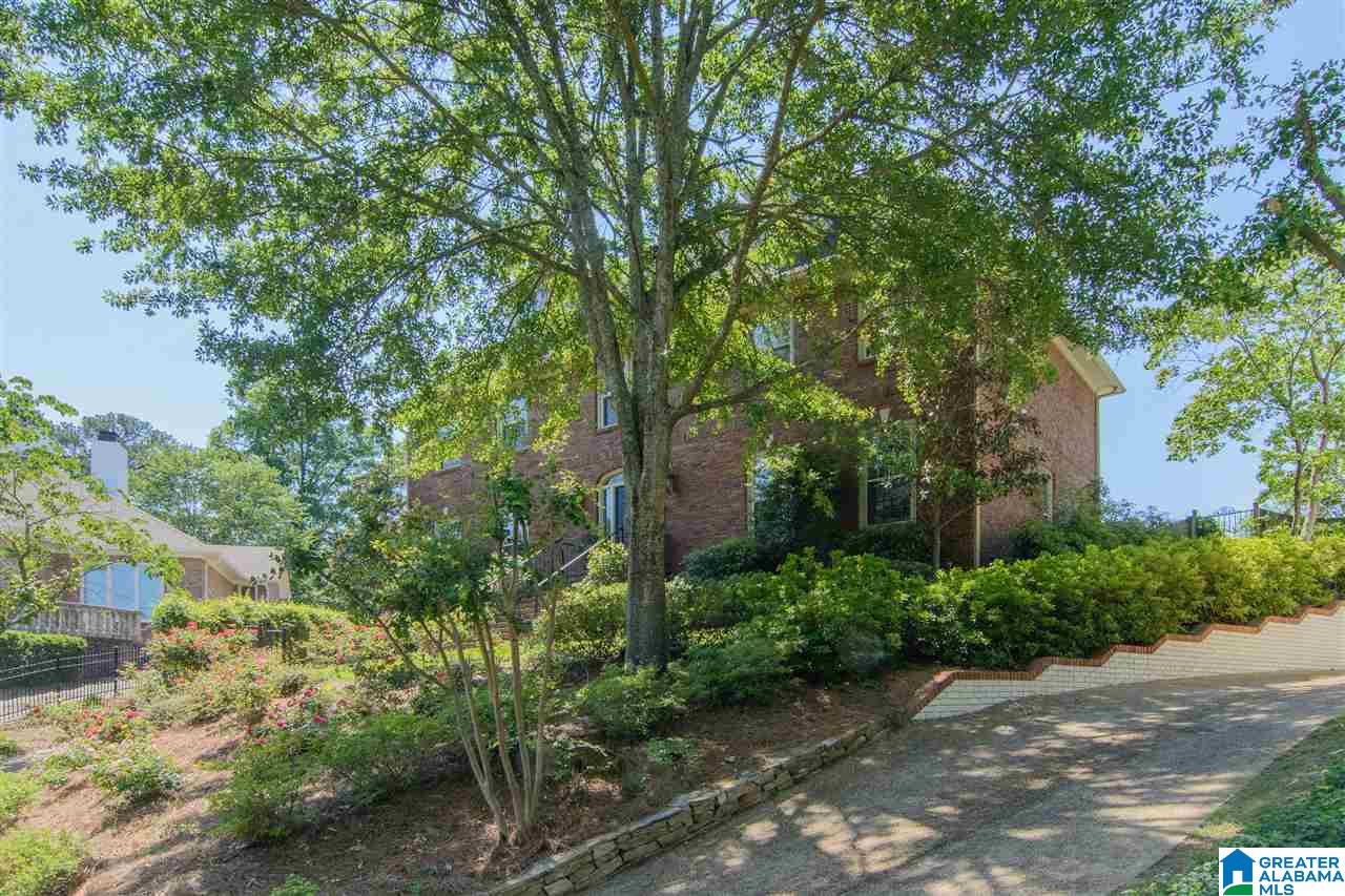 600 Stratton Court Birmingham, AL 35209 - Photo 3 of 50