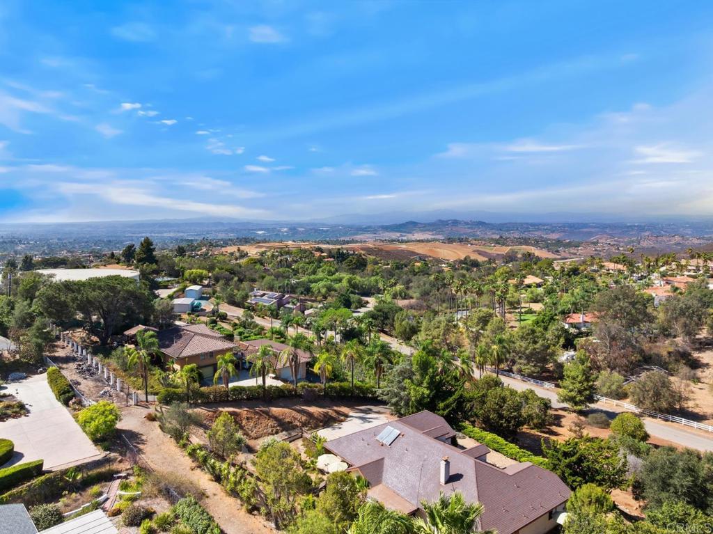 1820 Elevado Road Vista, CA 92084 - Photo 35 of 39 Gallery Image 35