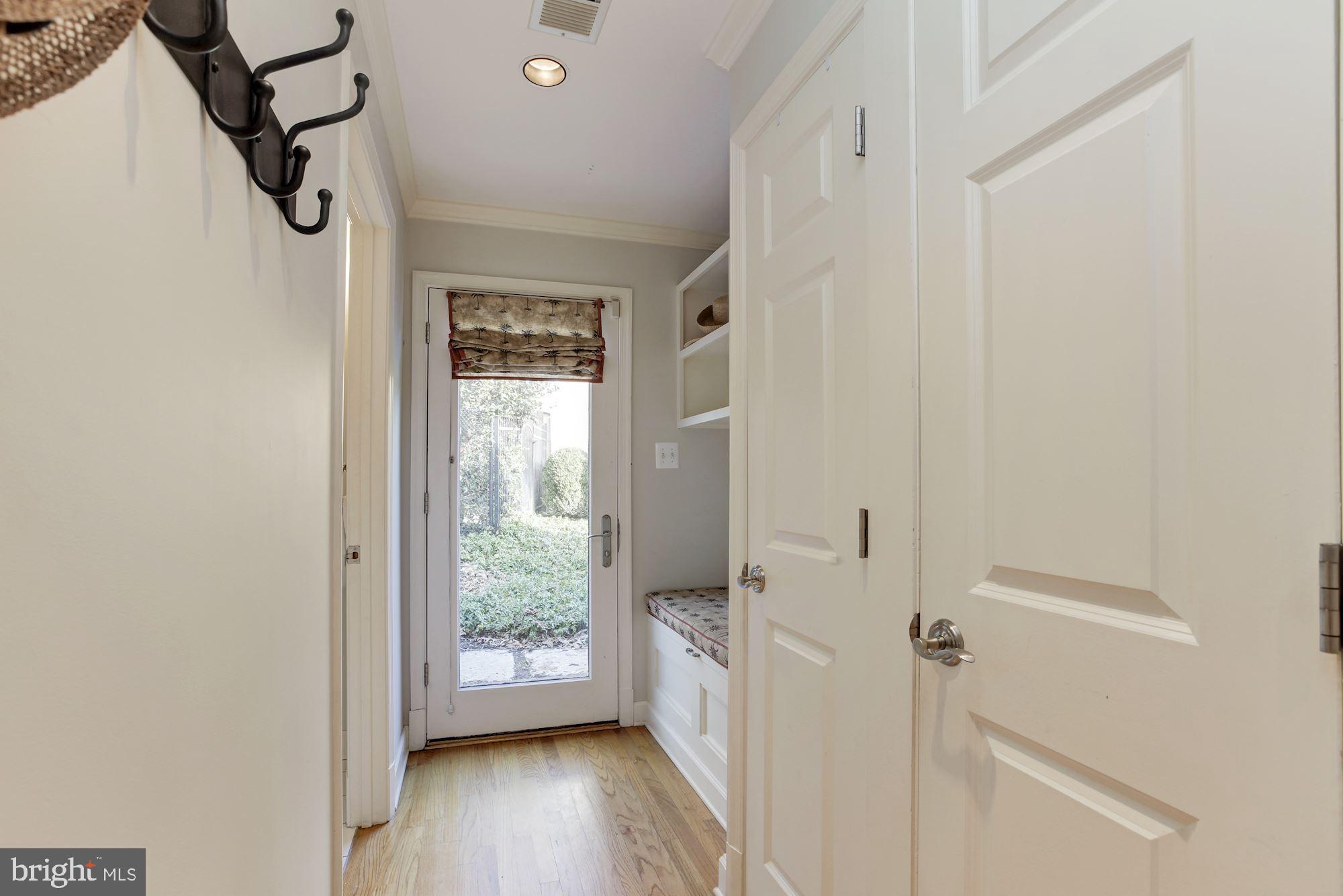 10012 Carter Road Bethesda, MD 20817 - Photo 21 of 38