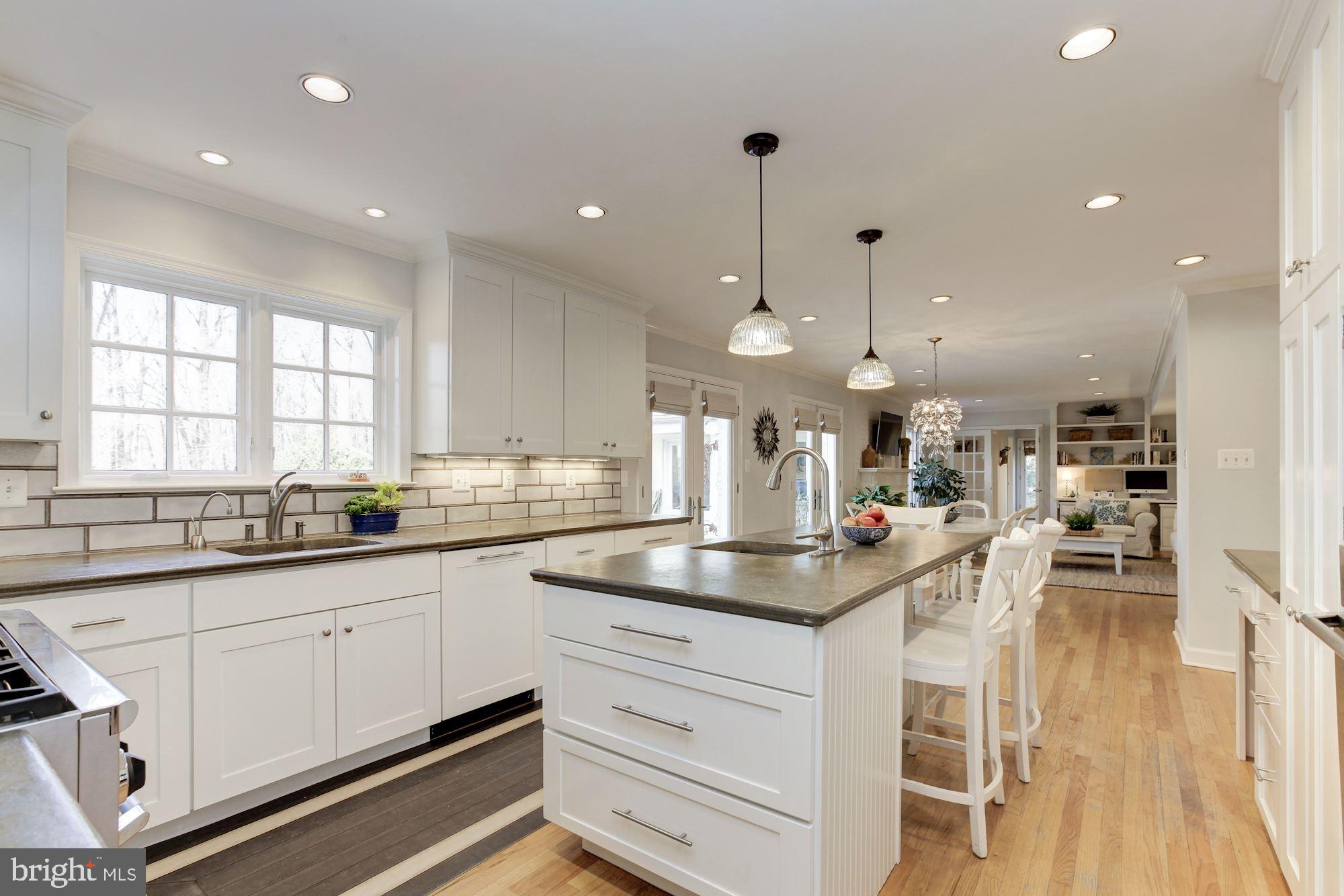 10012 Carter Road Bethesda, MD 20817 - Photo 10 of 38