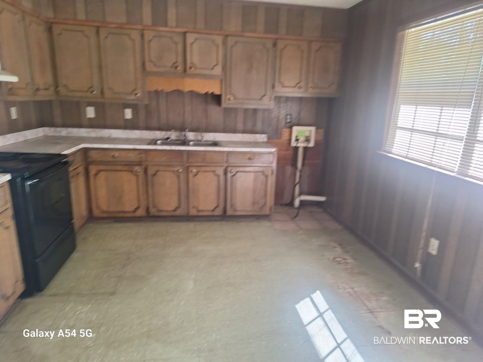 2211 Wolf Ridge Road, Unit B Mobile, AL 36618 - Photo 6 of 6 Kitchen