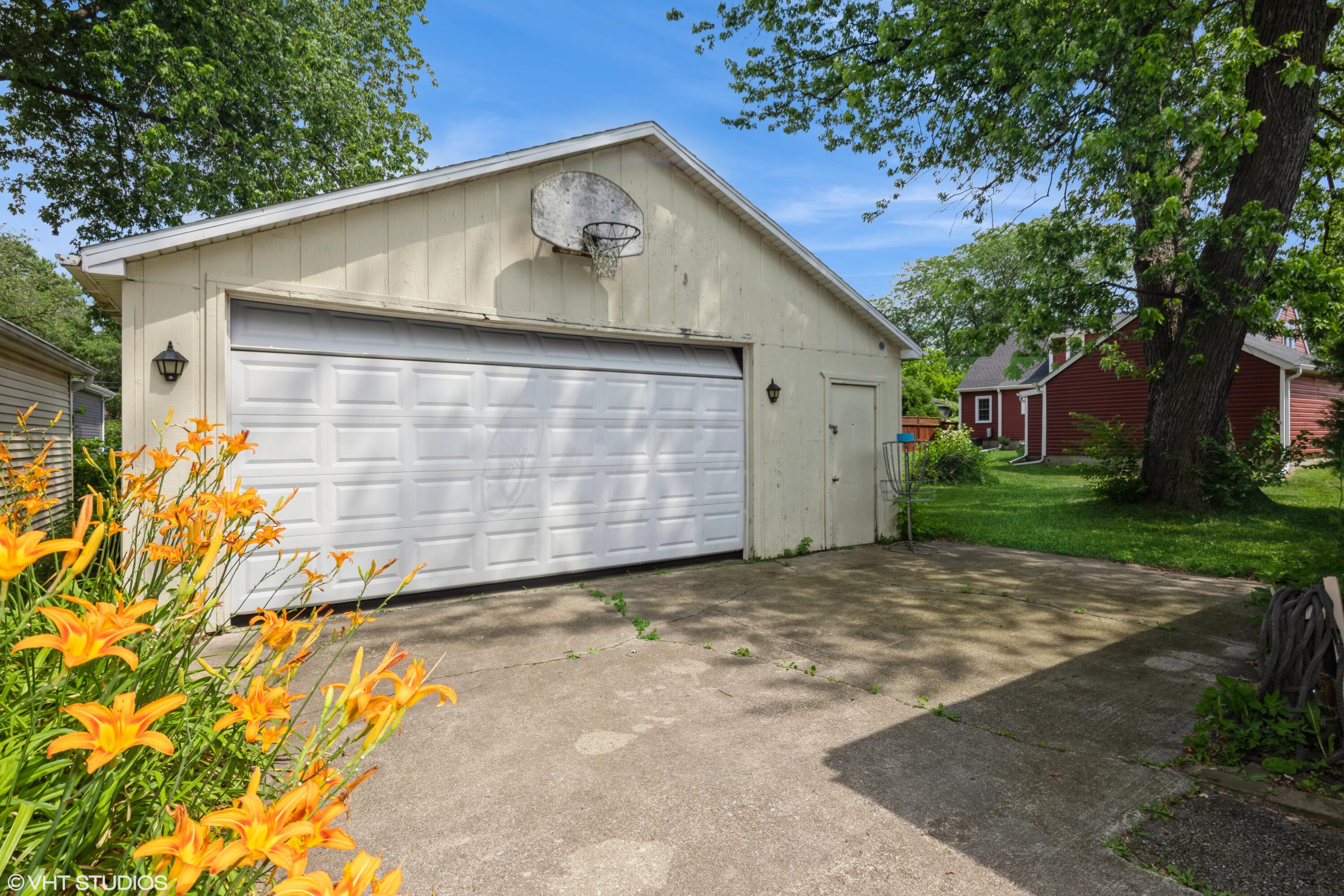 266 Maxwell Street Crown Point, IN 46307 - Photo 2 of 34 3000x2000