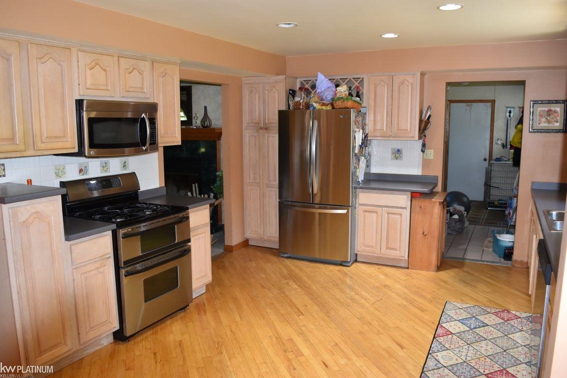 8860 Big Hand Road Columbus, MI 48063 - Photo 37 of 79 31326950-37.JPG