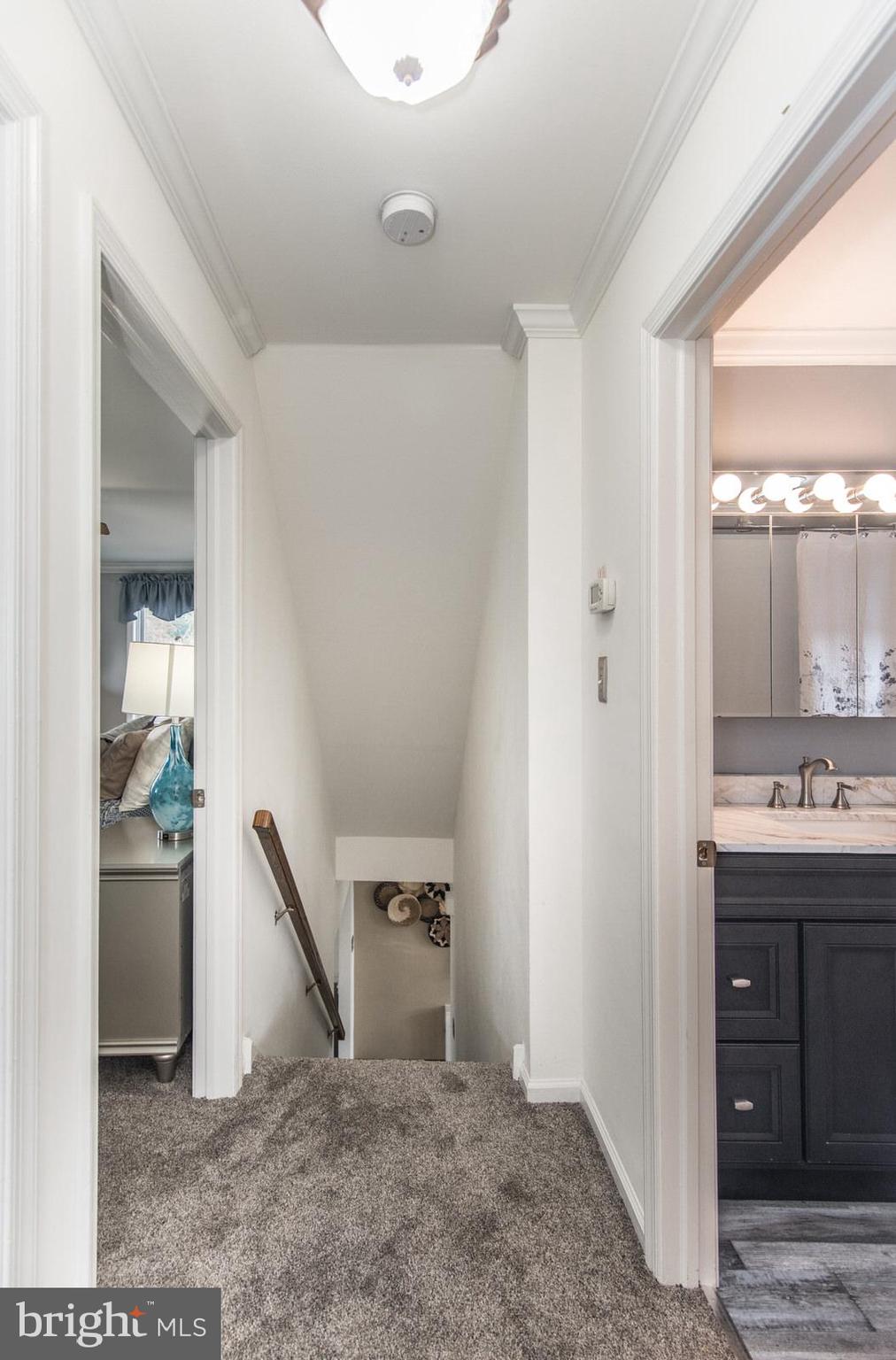 518 Stewart Road Hatboro, PA 19040 - Photo 85 of 103 2nd Floor Hallway
