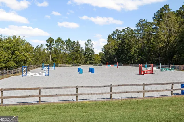 a view of a garden with a pathway