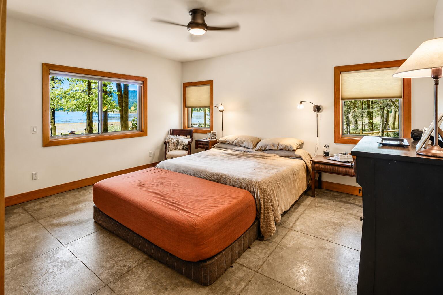 4990 East Hyatt Lake Road Ashland, OR 97520 - Photo 14 of 43 12