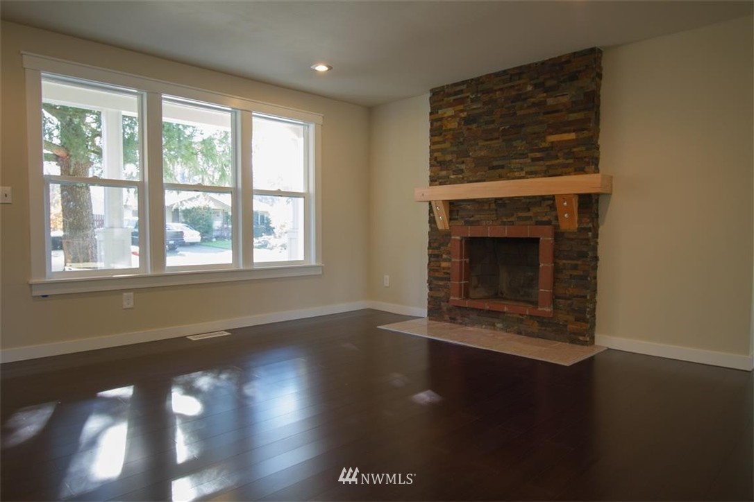 3011 193rd Place Southeast Bothell, WA 98012 - Photo 4 of 14