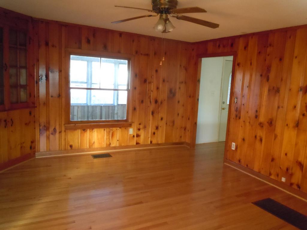 421 Mammoth Road Londonderry, NH 03053 - Photo 11 of 18