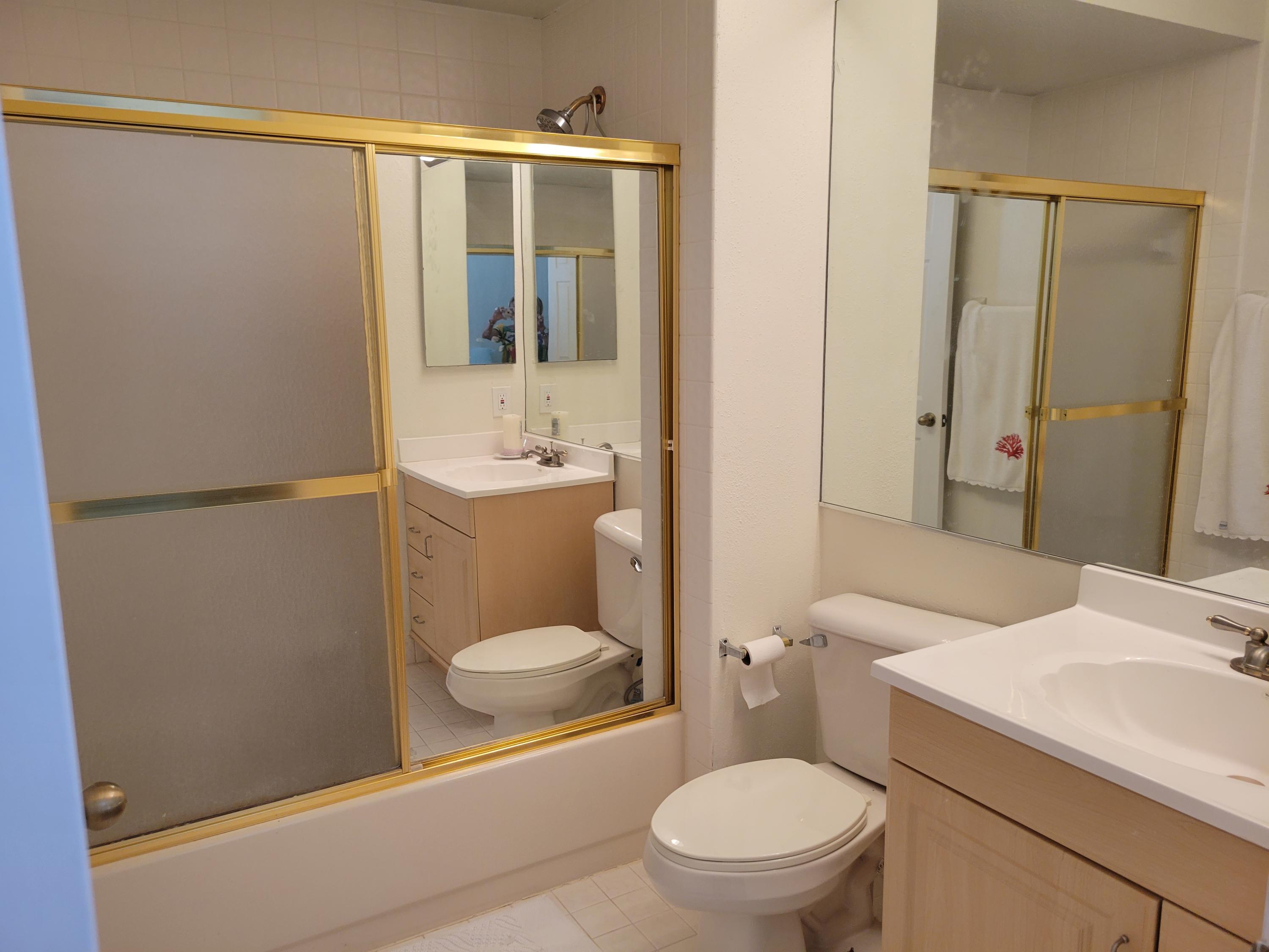 21716 Wapford Way Boca Raton, FL 33486 - Photo 16 of 18 2nd Full Bathroom