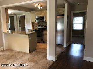 110 Queens Road Jacksonville, NC 28540 - Photo 30 of 42 kitchen
