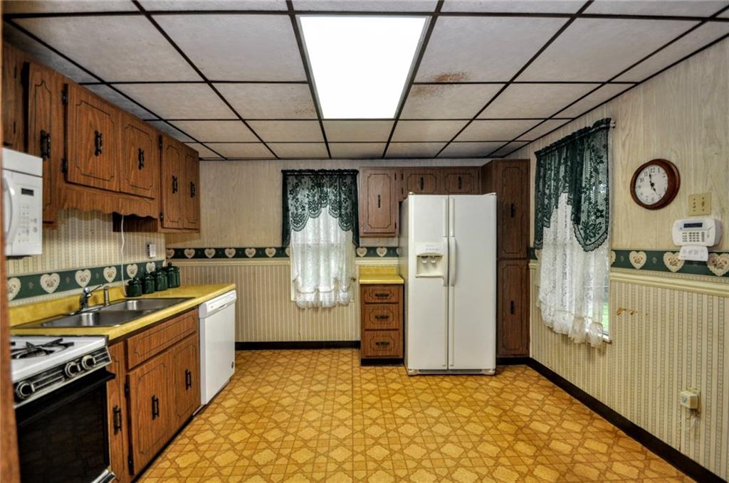 3318 Rainbow Run Road Monongahela, PA 15063 - Photo 11 of 24 Gallery Image 11