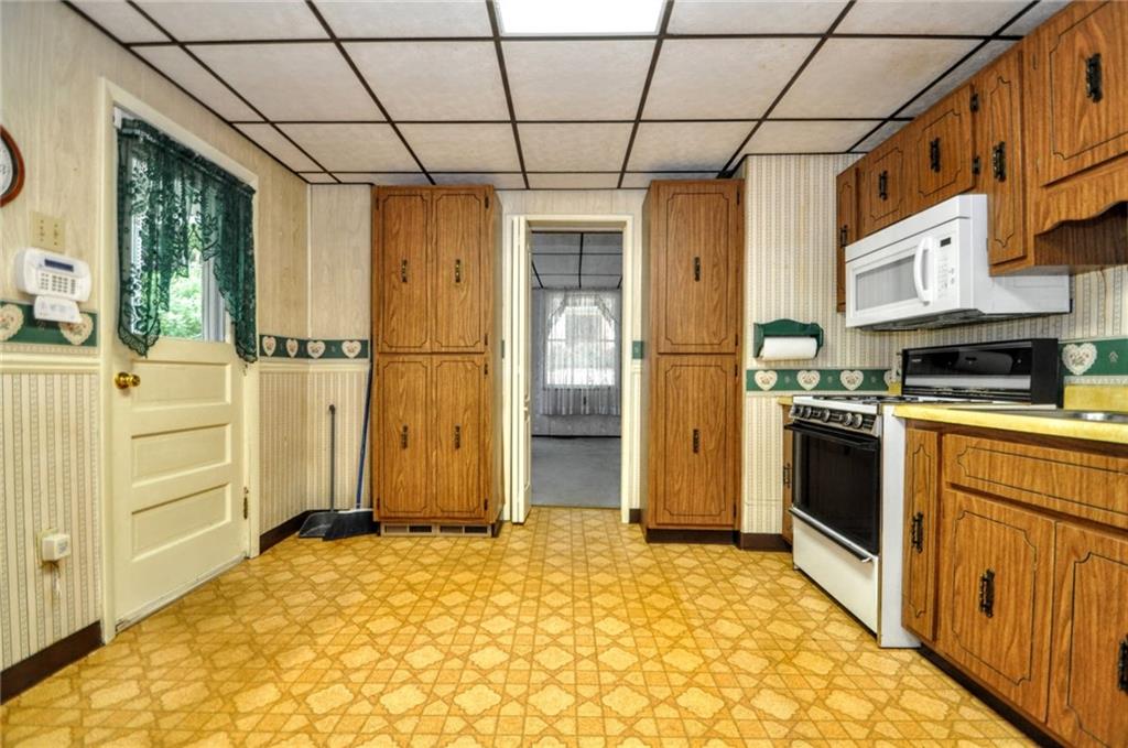 3318 Rainbow Run Road Monongahela, PA 15063 - Photo 9 of 24 Gallery Image 9