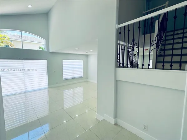 $4,800 | 5002 Southwest 35th Terrace, Hollywood, FL 33312