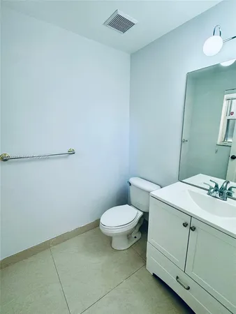 $4,800 | 5002 Southwest 35th Terrace, Hollywood, FL 33312