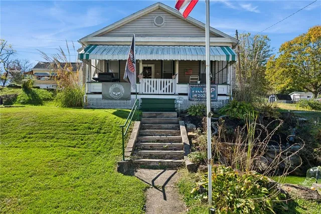 $105,000 | 1316 Hancock Avenue, Vandergrift, PA 15690