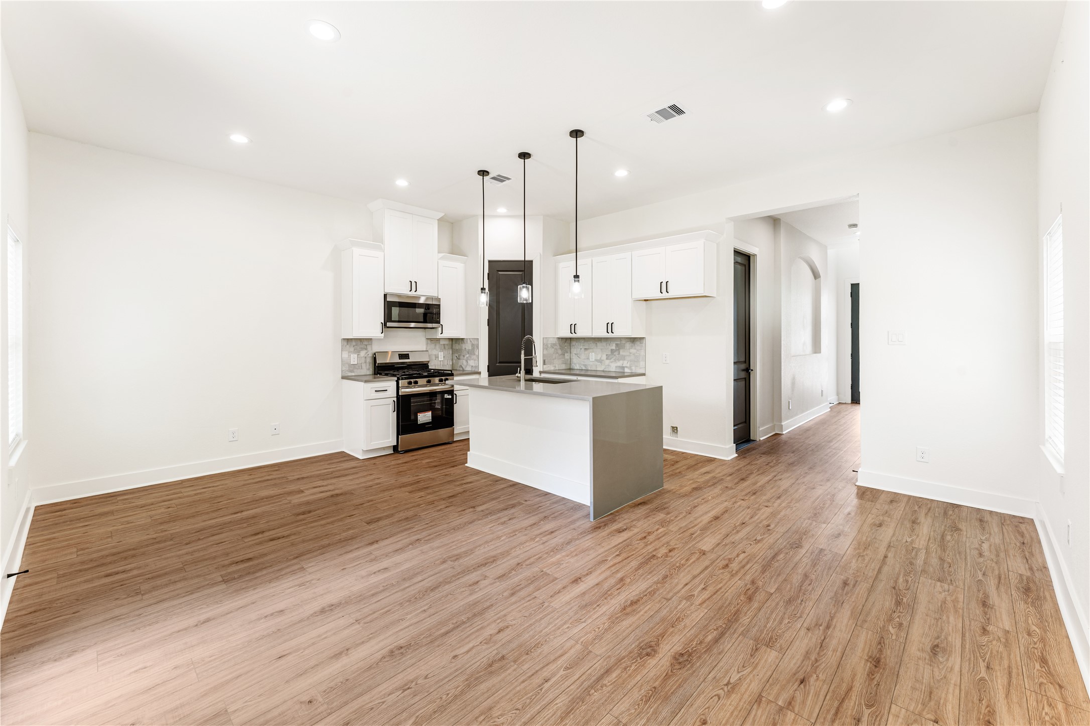 3620 Mt Pleasant Street, Unit A Houston, TX 77021 - Photo 11 of 23 a view of kitchen with wooden floor