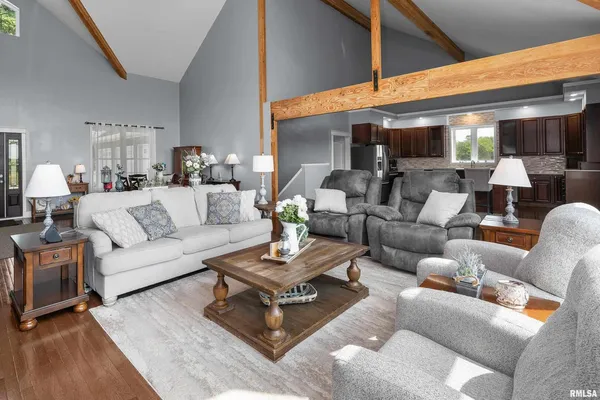 $700,000 | 1335 North Utah Avenue, Davenport, IA 52804