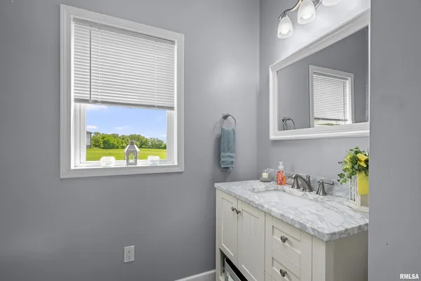 $700,000 | 1335 North Utah Avenue, Davenport, IA 52804