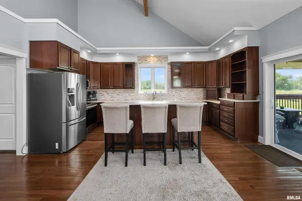 $700,000 | 1335 North Utah Avenue, Davenport, IA 52804