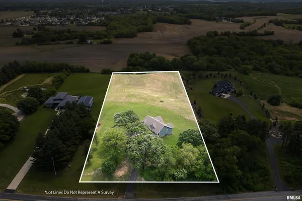 $700,000 | 1335 North Utah Avenue, Davenport, IA 52804