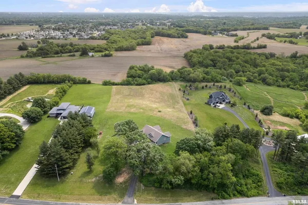 $700,000 | 1335 North Utah Avenue, Davenport, IA 52804