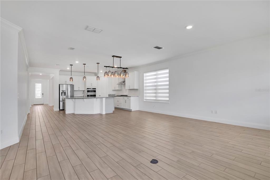 8318 Vivaro Isle Way Windermere, FL 34786 - Photo 10 of 35 Gallery Image 10