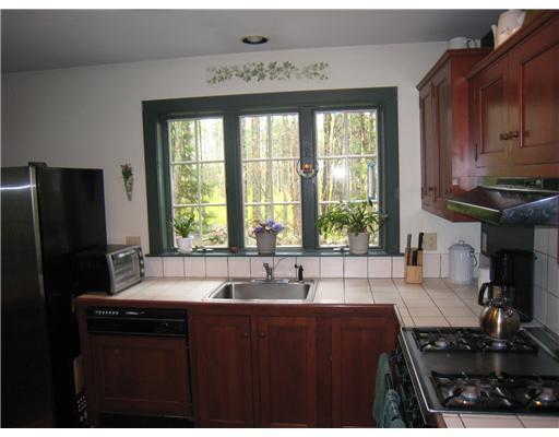 63 Dorr Road Wiscasset, ME 04578 - Photo 7 of 17 Kitchen.