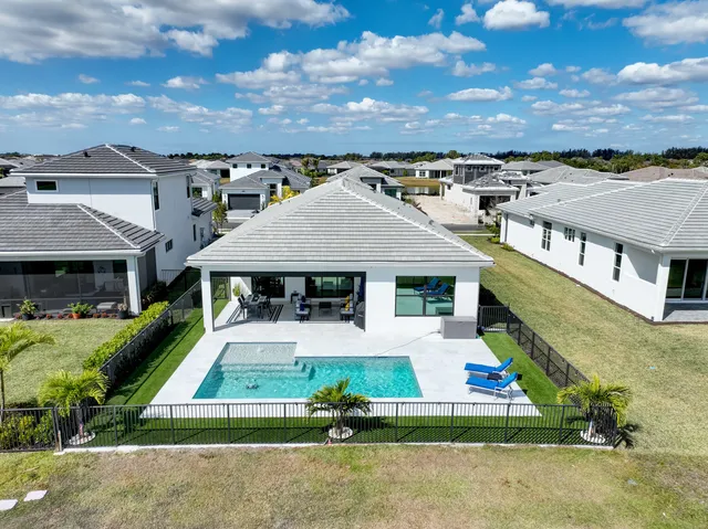 $832,000 | 5402 Hutchinson Way, Westlake, FL 33470