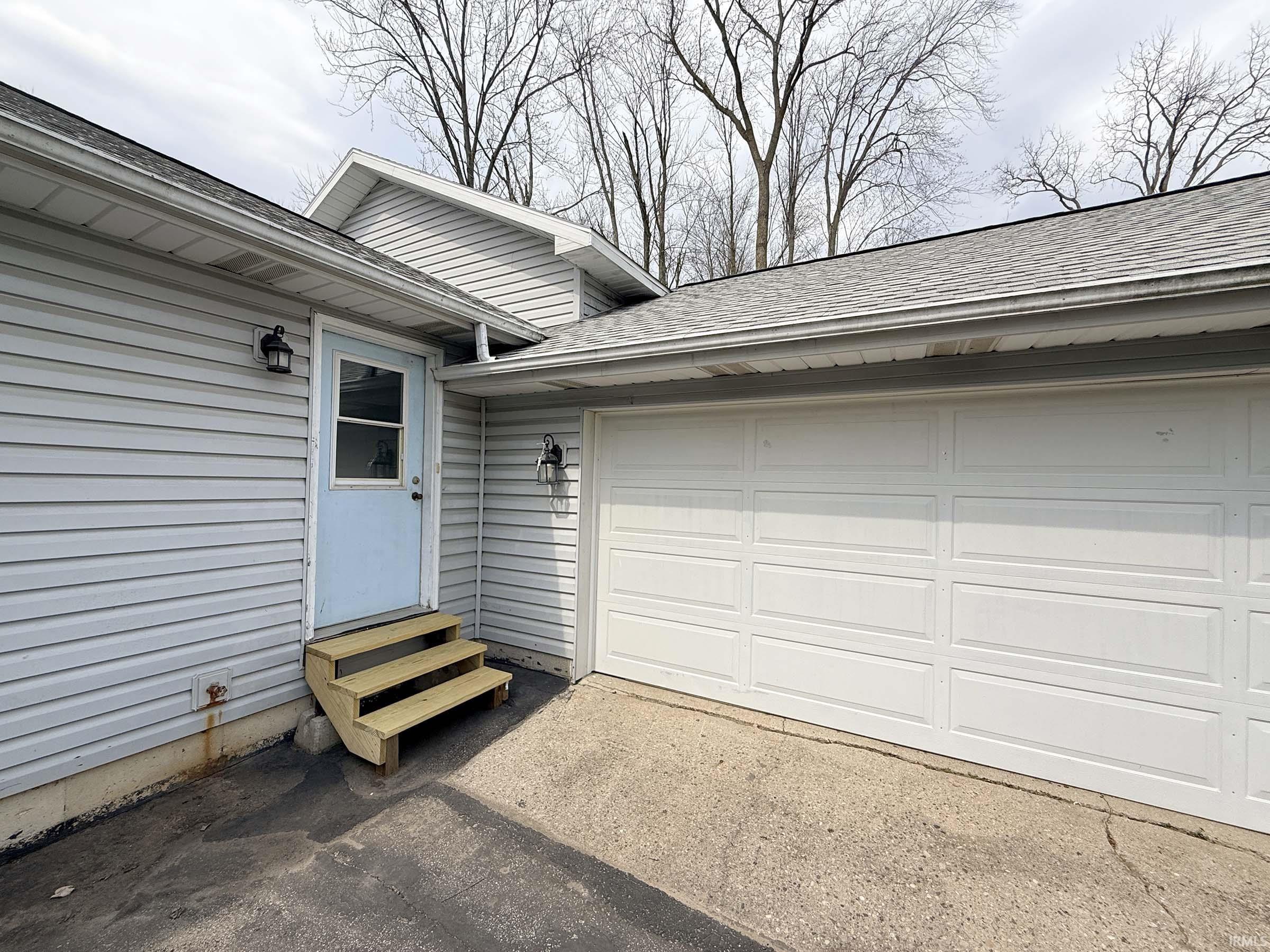 6449 East McGuire Road Churubusco, IN 46723 - Photo 5 of 30