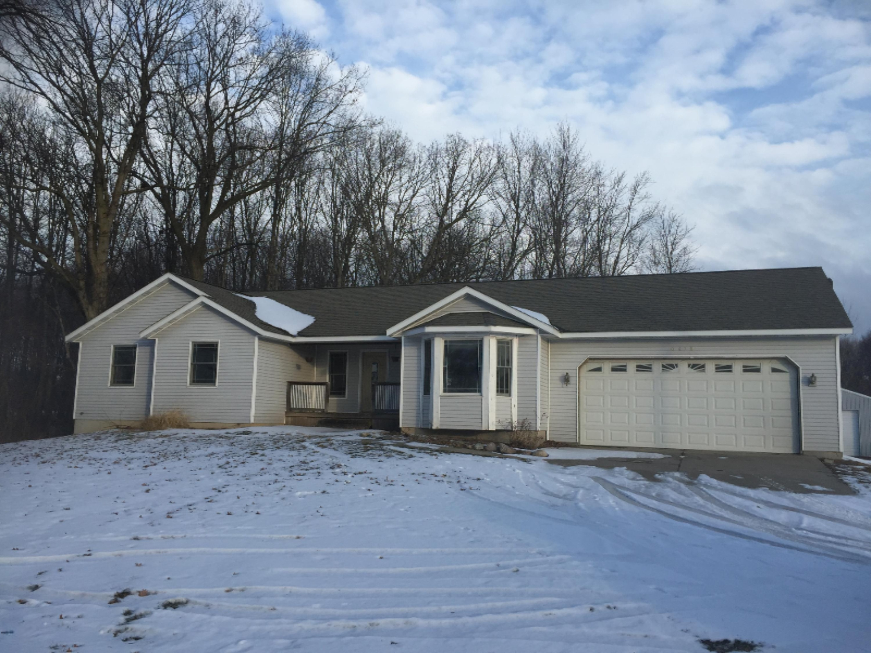 6478 Palmer Road Belding, MI 48809 - Photo 1 of 12 Front