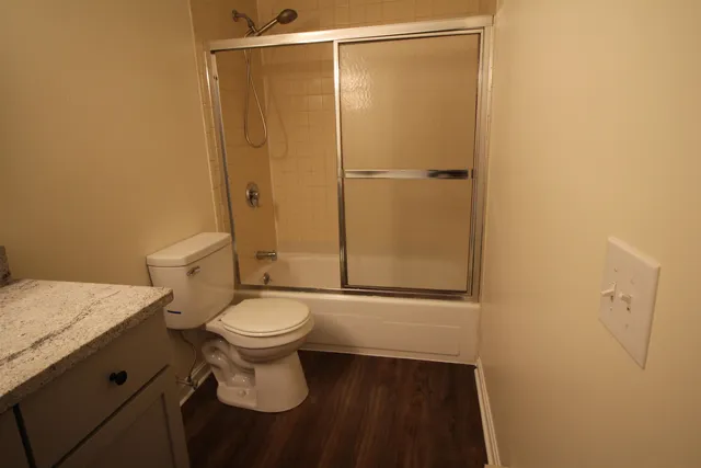 $1,975 | 73 East Broadway, Unit O, Derry, NH 03038