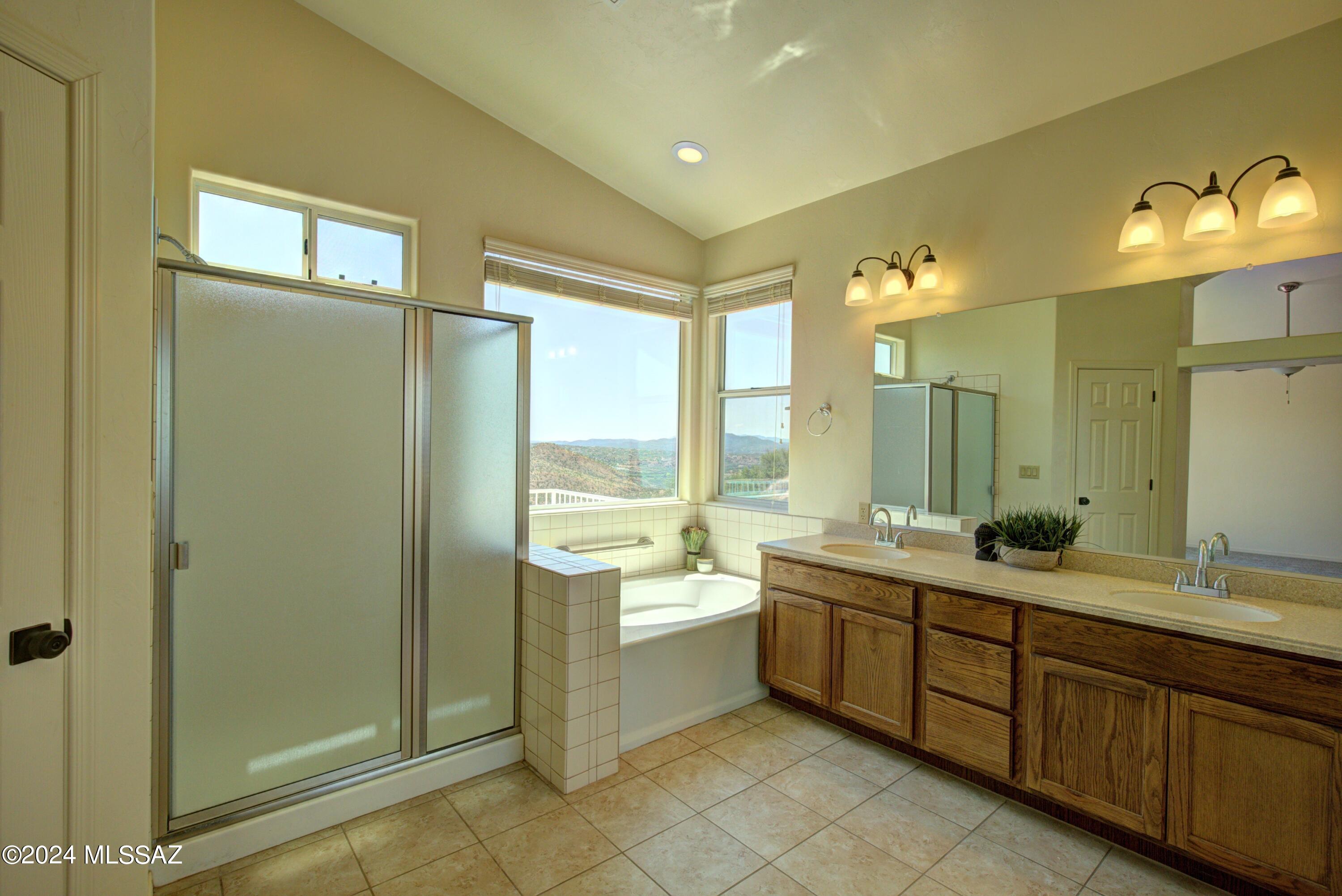 1257 Avenida Gloriosa Rio Rico, AZ 85648 - Photo 17 of 28