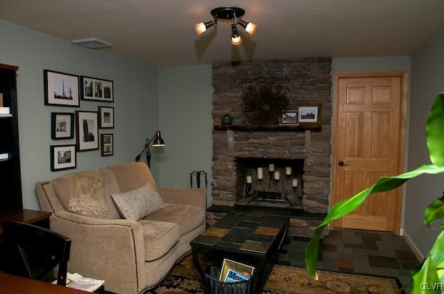 1225 Stark Road Bethlehem, PA 18017 - Photo 20 of 26 Gallery Image 20