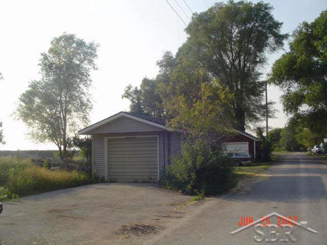 7840 Melbourne Road Saginaw, MI 48604 - Photo 8 of 9 20036953-7.JPG