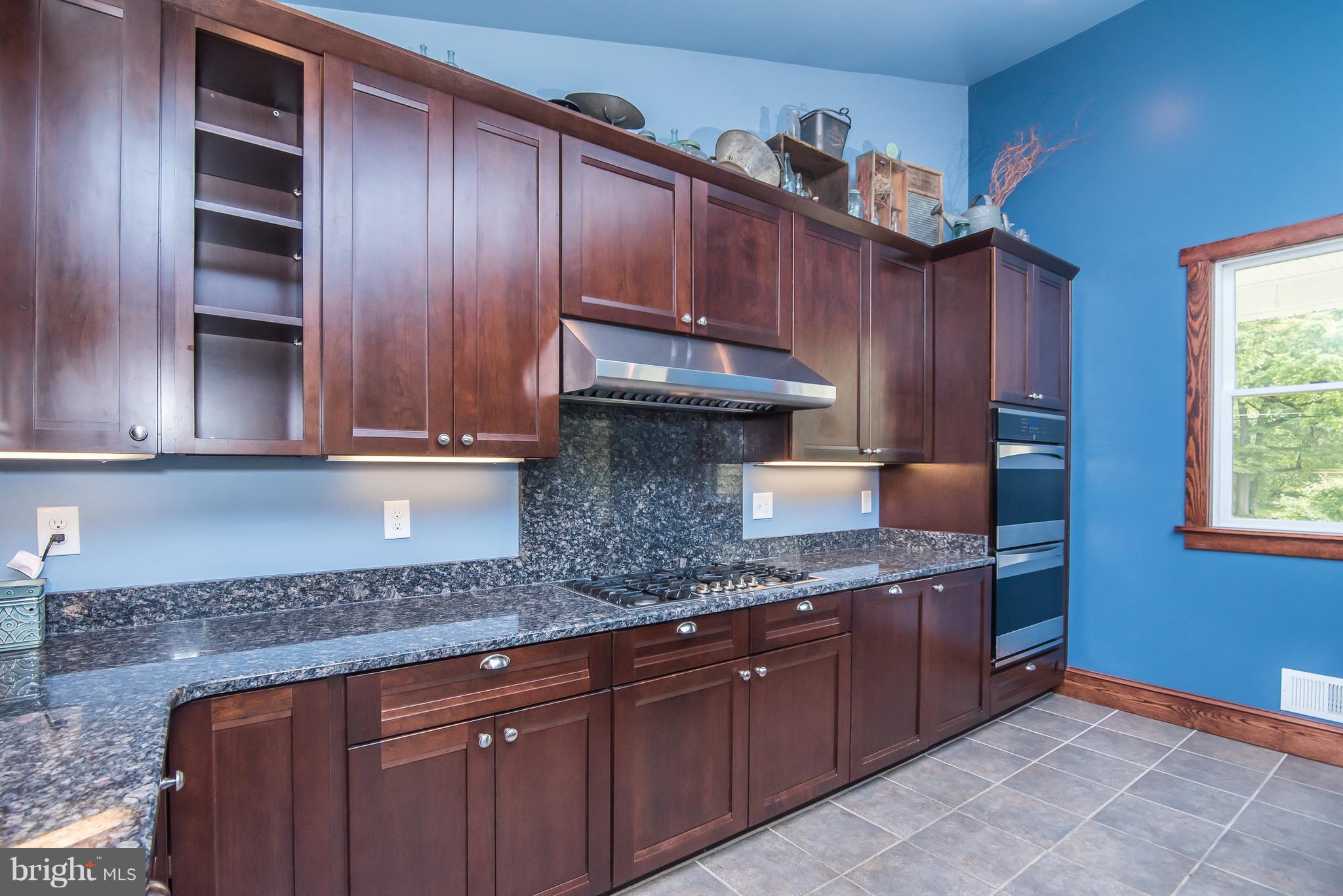 9526 Frederick Road Ellicott City, MD 21042 - Photo 13 of 28 Kitchen