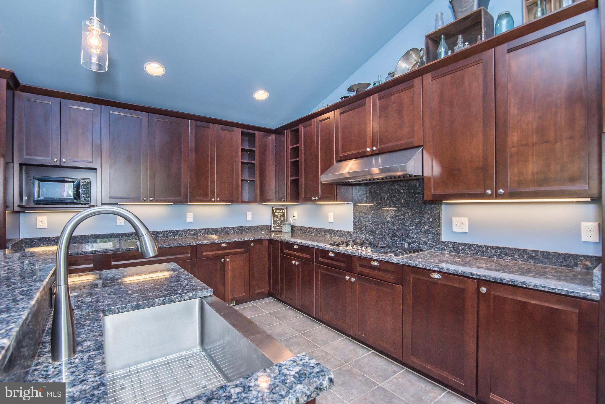 9526 Frederick Road Ellicott City, MD 21042 - Photo 14 of 28 Kitchen