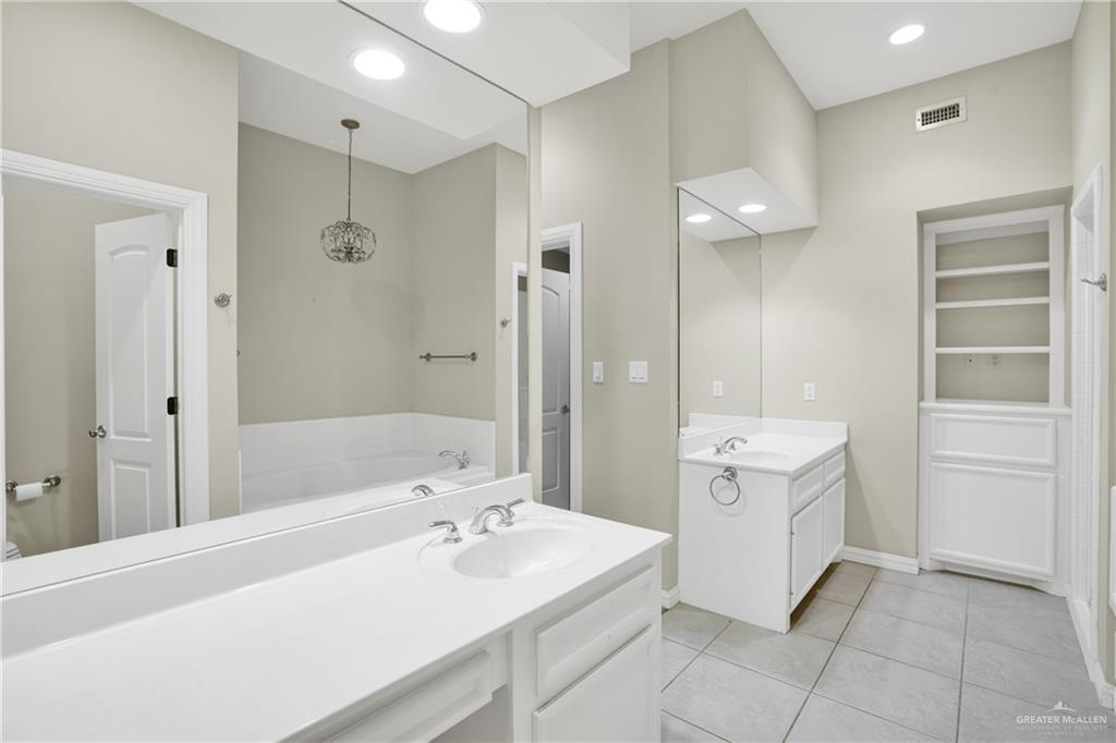 301 Bales Road, Unit 4 McAllen, TX 78503 - Photo 15 of 20