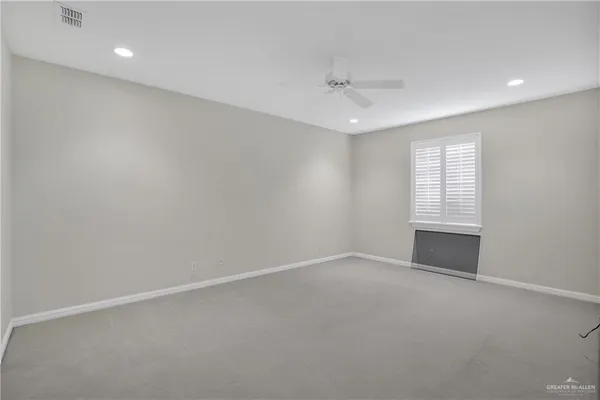 $3,900 | 301 Bales Road, Unit 4, McAllen, TX 78503