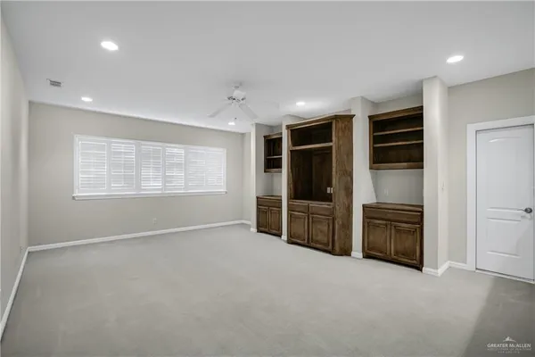 $3,900 | 301 Bales Road, Unit 4, McAllen, TX 78503