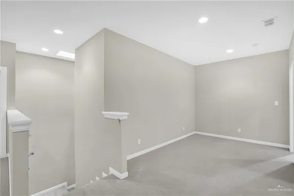 $3,900 | 301 Bales Road, Unit 4, McAllen, TX 78503